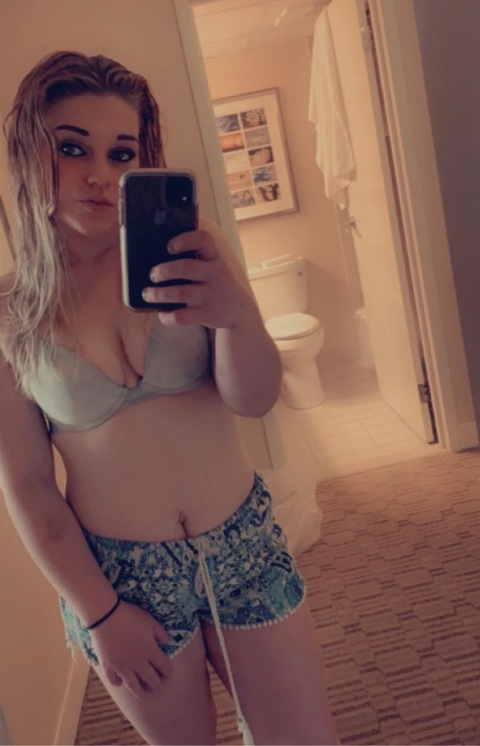 playfulmel header picture leakfans.com