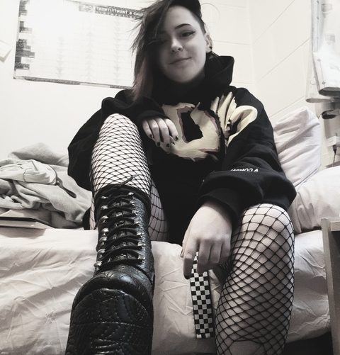 plumm04 header picture leakfans.com