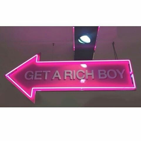 pocahoentas header picture leakfans.com