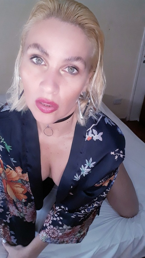 polaka22 header picture leakfans.com