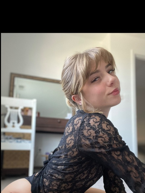 pookiebearrie header picture leakfans.com