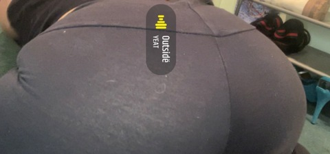 poutygirl header picture leakfans.com