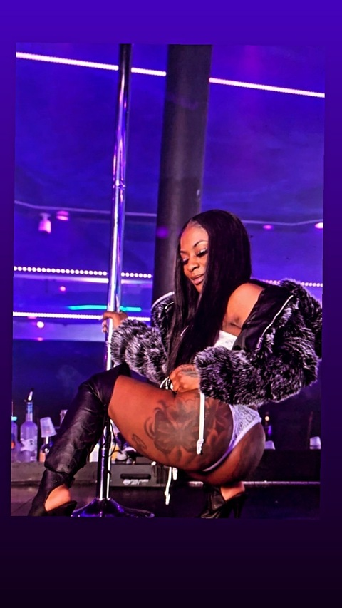 prettydawl header picture leakfans.com