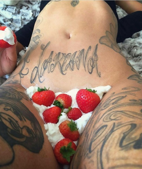 queenkay0830 header picture leakfans.com