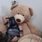 r_j89er profile picture leakfans.com