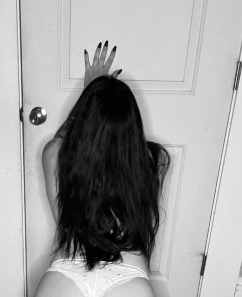 rae517 header picture leakfans.com