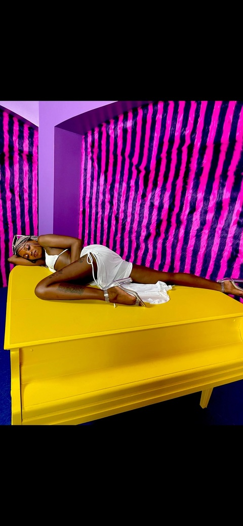 raindropswet header picture leakfans.com