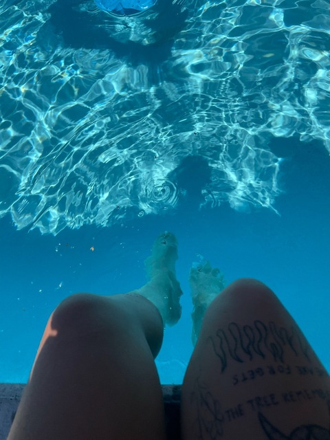 rayaa111 header picture leakfans.com