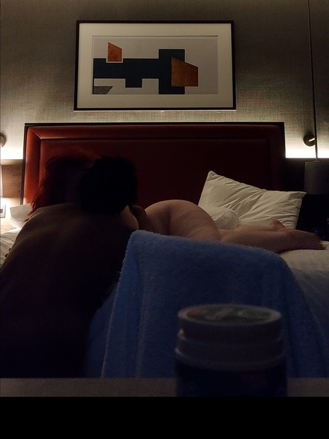 redisthenewblond header picture leakfans.com