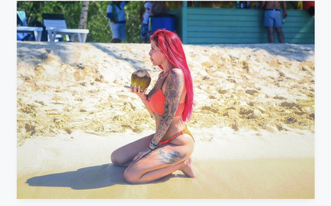 redvelvetbaby header picture leakfans.com