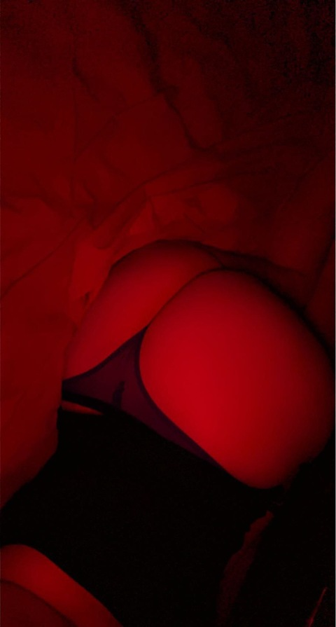 rheign001 header picture leakfans.com