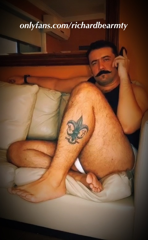 richardbearmty header picture leakfans.com