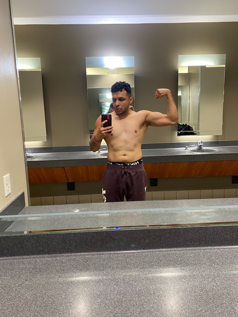 richpapitho header picture leakfans.com