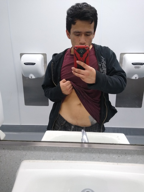 ricrod94 header picture leakfans.com