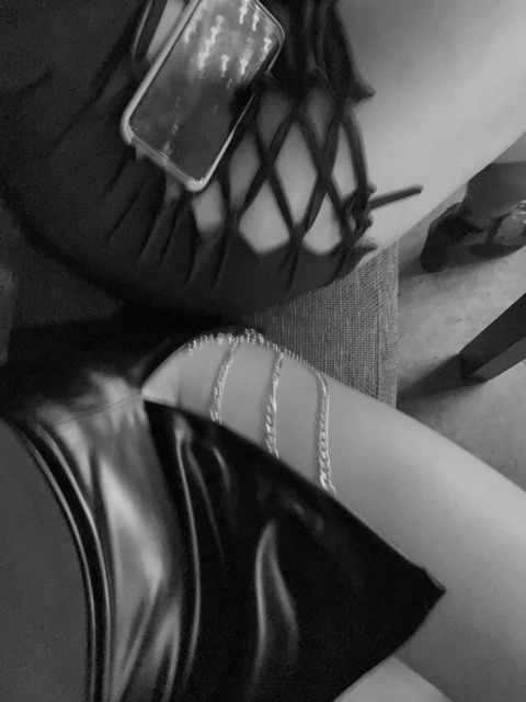 ro.bazan00 header picture leakfans.com