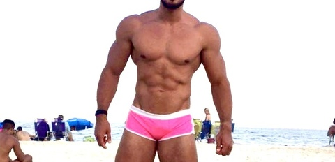 romenezes header picture leakfans.com