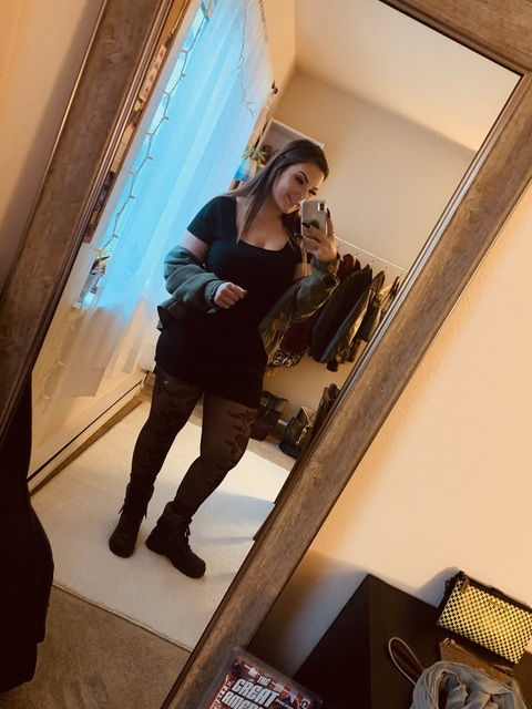 rosebud69_69 header picture leakfans.com