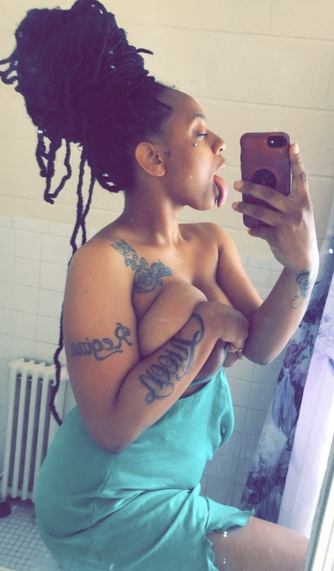 rosegoldp98 header picture leakfans.com