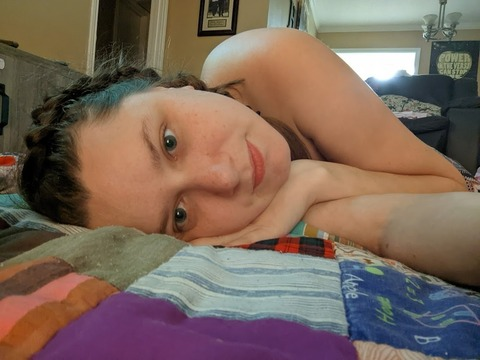 saffron.rey header picture leakfans.com