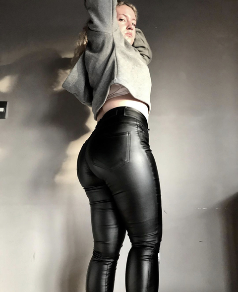 salomekard header picture leakfans.com