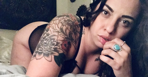 saltylillady header picture leakfans.com