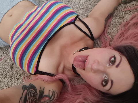 saphira_asmr header picture leakfans.com