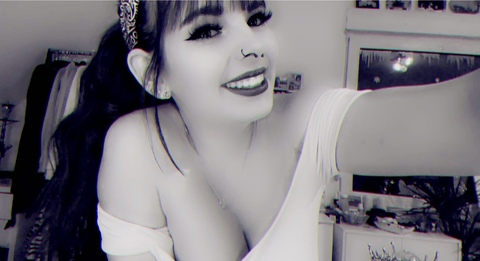 sasii_me header picture leakfans.com