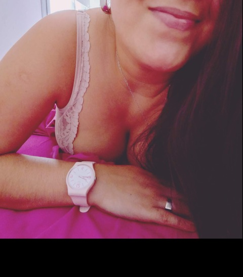 saturninalove header picture leakfans.com