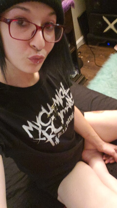 sauceysatanist69 header picture leakfans.com