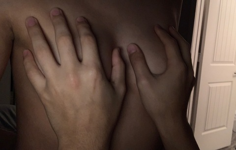 selenanyxx header picture leakfans.com