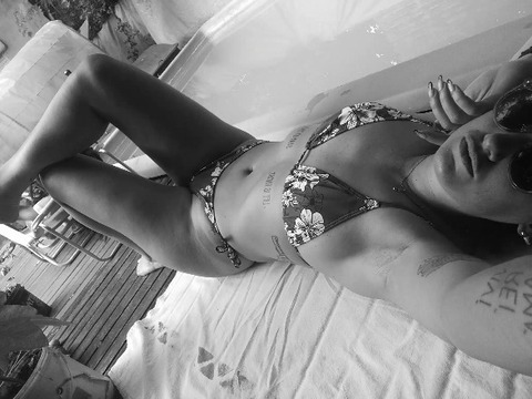 sexxyfershie header picture leakfans.com