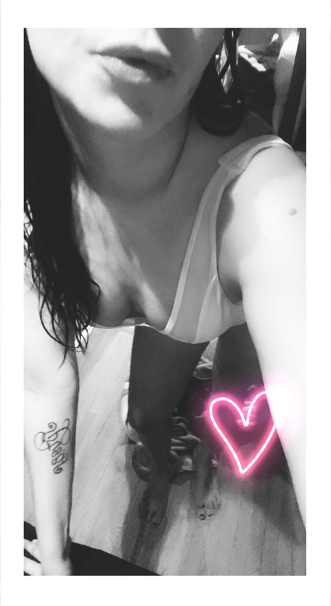 sexy.mamaz.022 header picture leakfans.com