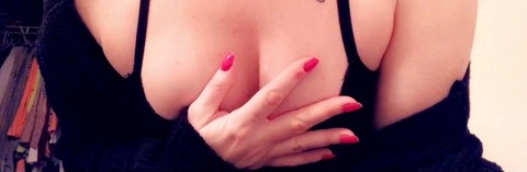 Header of sexy_mia143