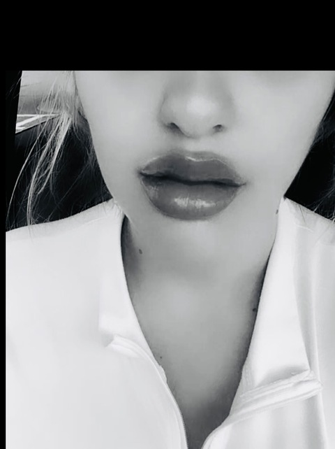 sexygirlforyou99 header picture leakfans.com