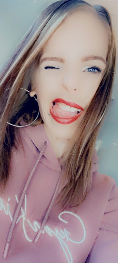 sexymini97 header picture leakfans.com