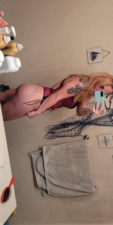 shaholl13 header picture leakfans.com