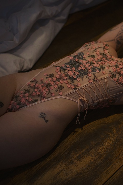 shennyfer13 header picture leakfans.com