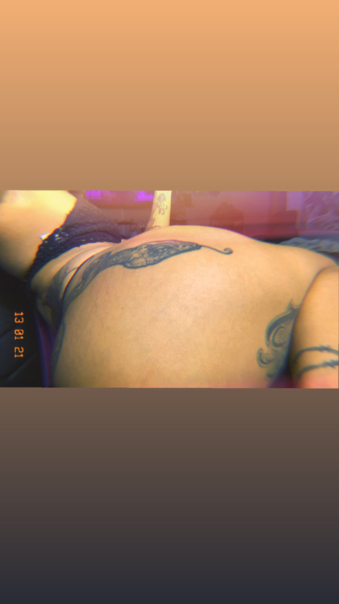 sheri_nova header picture leakfans.com