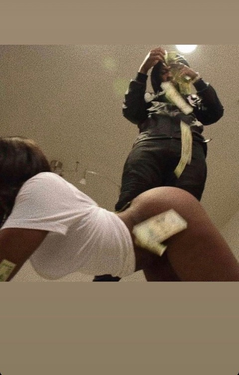 shessoperfect header picture leakfans.com