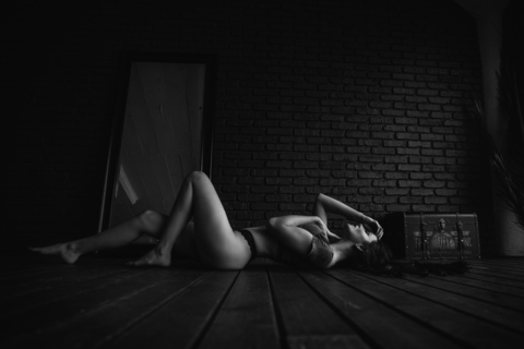 shockofpale header picture leakfans.com