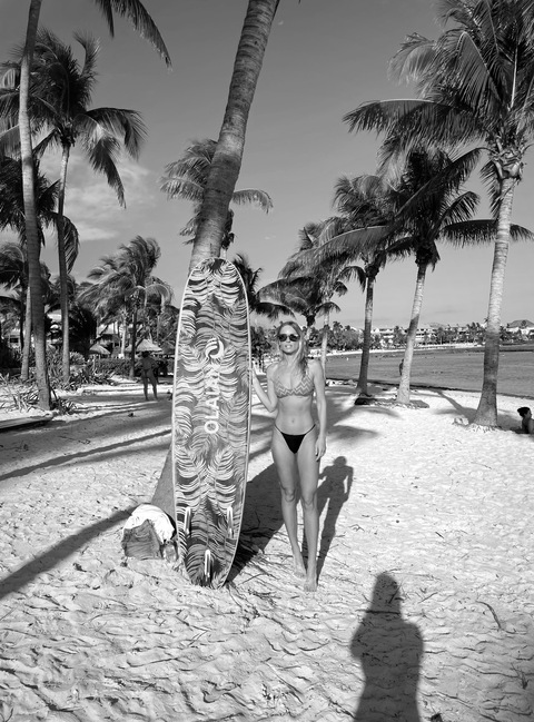 silvieka2013 header picture leakfans.com