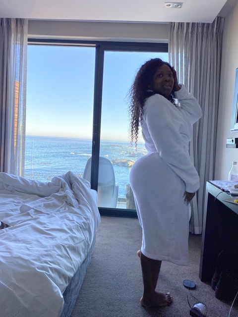 slie_sa header picture leakfans.com