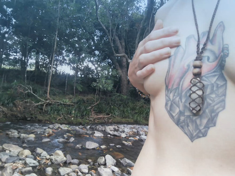 slinkynymph header picture leakfans.com