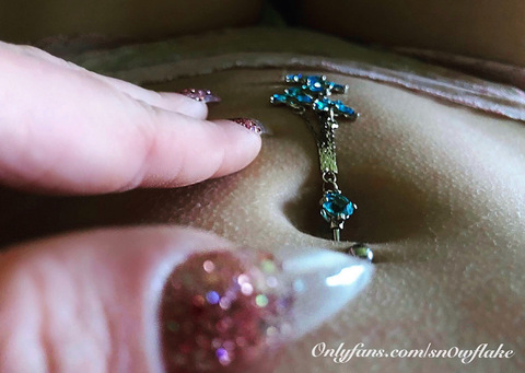 sn0wflake header picture leakfans.com