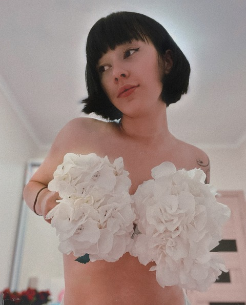 sosweet_mmm header picture leakfans.com