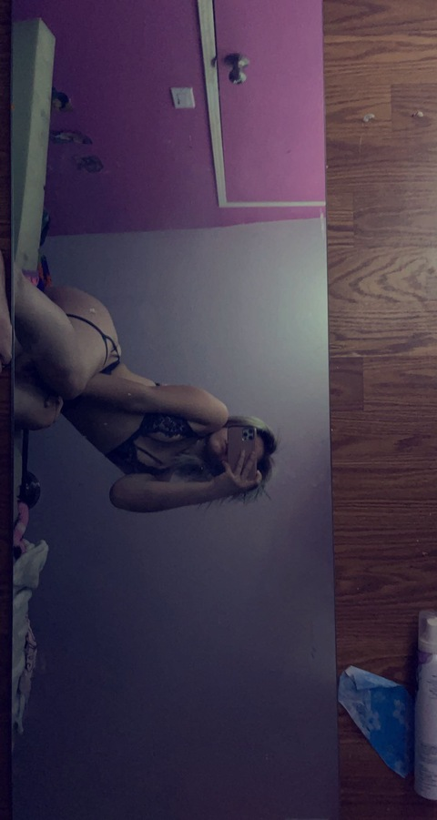 spoiled.bratxx header picture leakfans.com