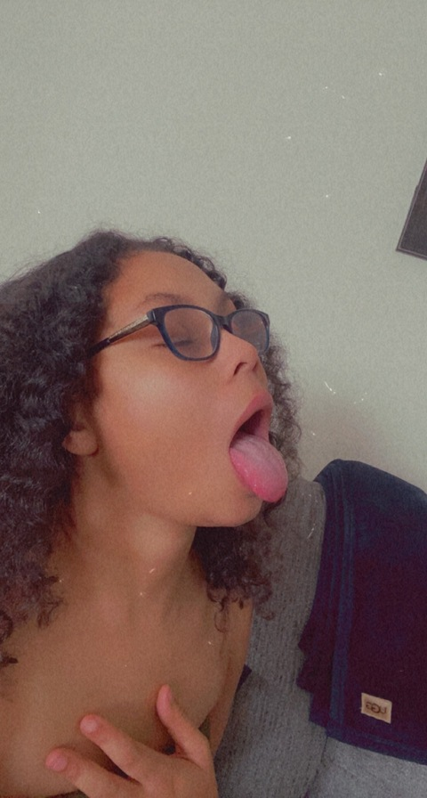 spooiledbraaatt header picture leakfans.com