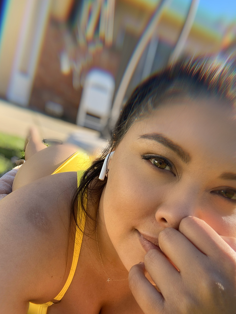 starlet-j header picture leakfans.com