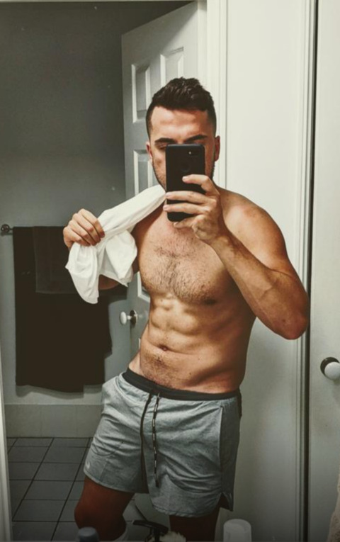 straight-man-domenic header picture leakfans.com