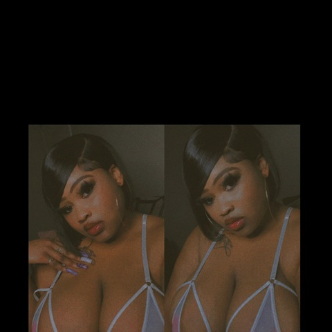 strawberry1995 header picture leakfans.com